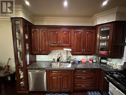 176 Phoenix Avenue Unit# 101, Penticton, BC - Indoor Photo Showing Kitchen With Double Sink