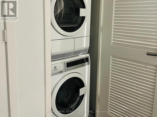 205 - 12 Bonnycastle Street, Toronto, ON - Indoor Photo Showing Laundry Room