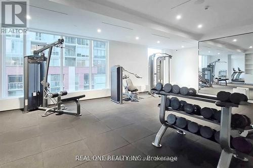 622 - 33 Helendale Avenue, Toronto, ON - Indoor Photo Showing Gym Room