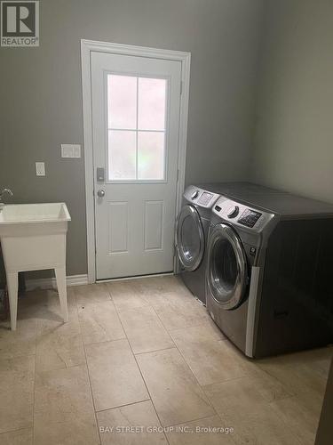 1782 Western Crescent, Oshawa, ON - Indoor Photo Showing Laundry Room