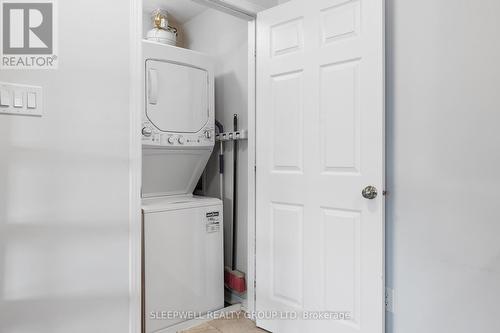 106 Sternes S, Ottawa, ON - Indoor Photo Showing Laundry Room