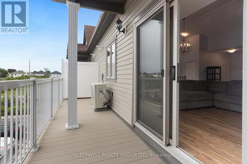 106 Sternes S, Ottawa, ON - Outdoor With Balcony With Exterior