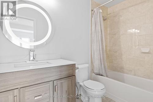 106 Sternes S, Ottawa, ON - Indoor Photo Showing Bathroom