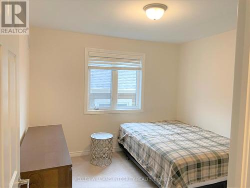 351 Rouncey Road, Ottawa, ON - Indoor Photo Showing Bedroom