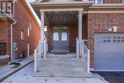 18 Loftsmoor Drive, Brampton, ON - Outdoor