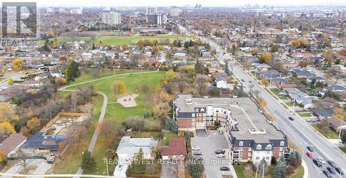 420 - 3351 Cawthra Road, Mississauga, ON - Outdoor With View