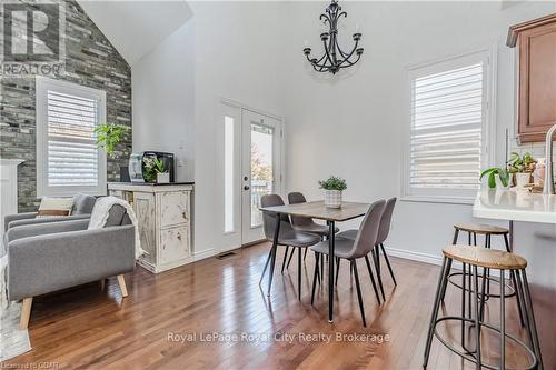 30 Geddes Crescent, Guelph (Hanlon Creek), ON - Indoor Photo Showing Dining Room