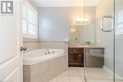 30 Geddes Crescent, Guelph (Hanlon Creek), ON - Indoor Photo Showing Bathroom