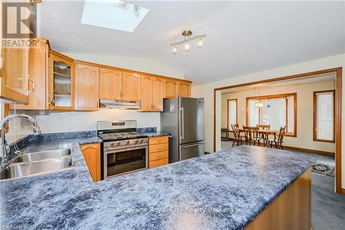 2 Spruce Avenue, Puslinch, ON - Indoor Photo Showing Kitchen With Double Sink