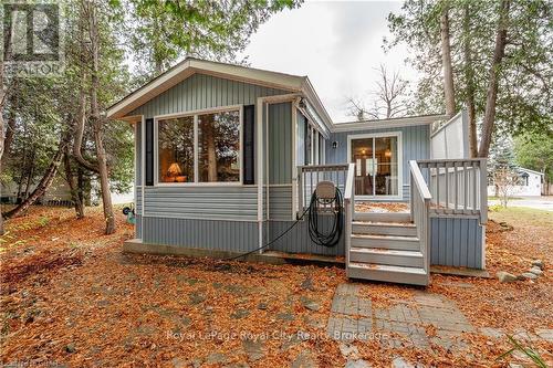 2 Spruce Avenue, Puslinch, ON - Outdoor