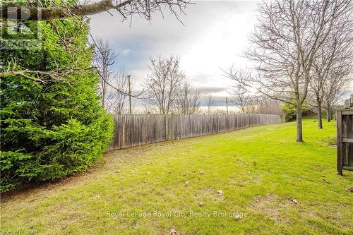 39 - 31 Schroder Crescent, Guelph (Grange Hill East), ON - Outdoor