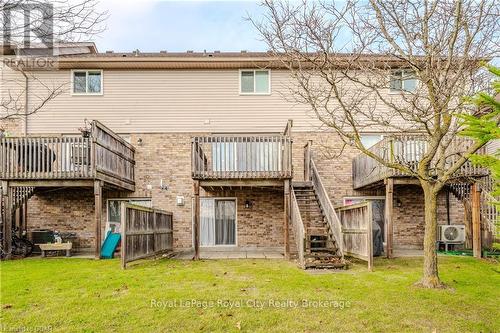 39 - 31 Schroder Crescent, Guelph (Grange Hill East), ON - Outdoor With Deck Patio Veranda