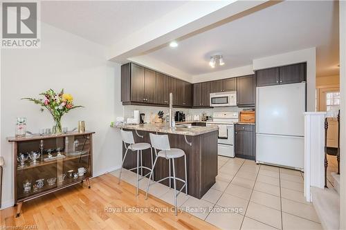 39 - 31 Schroder Crescent, Guelph (Grange Hill East), ON - Indoor Photo Showing Kitchen