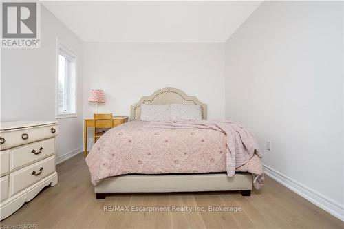 132 Drexler Avenue, Guelph/Eramosa (Rockwood), ON - Indoor Photo Showing Bedroom