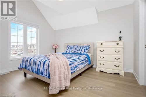 132 Drexler Avenue, Guelph/Eramosa (Rockwood), ON - Indoor Photo Showing Bedroom