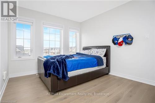 132 Drexler Avenue, Guelph/Eramosa (Rockwood), ON - Indoor Photo Showing Bedroom