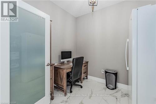 1202 - 1878 Gordon Street, Guelph (Guelph South), ON - Indoor Photo Showing Bathroom