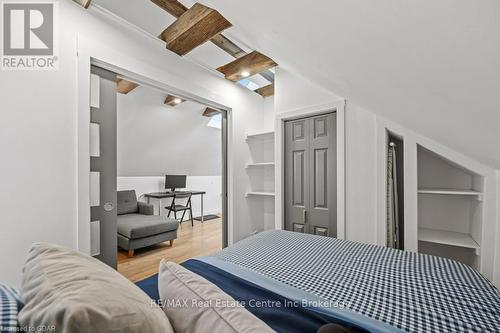 11 Mansion Street, Kitchener, ON - Indoor Photo Showing Bedroom