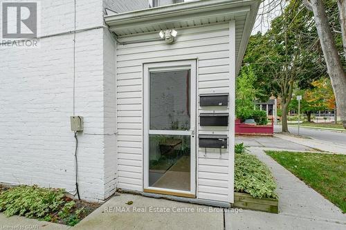 11 Mansion Street, Kitchener, ON - Outdoor