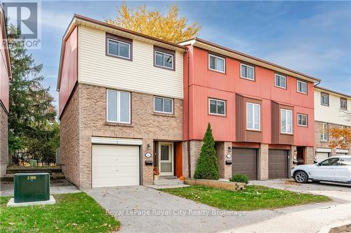 5 - 2 Worton Avenue, Guelph (Parkwood Gardens), ON - Outdoor With Facade