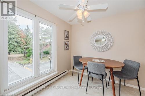 5 - 2 Worton Avenue, Guelph (Parkwood Gardens), ON - Indoor Photo Showing Dining Room