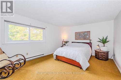 5 - 2 Worton Avenue, Guelph (Parkwood Gardens), ON - Indoor Photo Showing Bedroom