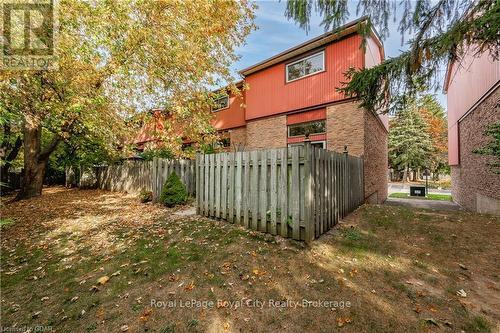 5 - 2 Worton Avenue, Guelph (Parkwood Gardens), ON - Outdoor