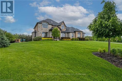 125 Crewson Court, Erin, ON - Outdoor With Facade