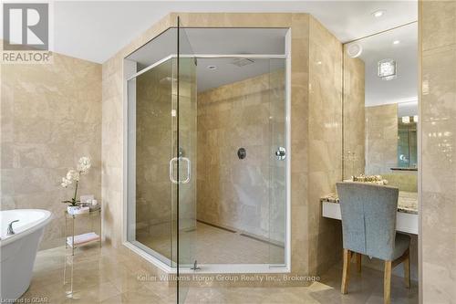 125 Crewson Court, Erin, ON - Indoor Photo Showing Bathroom