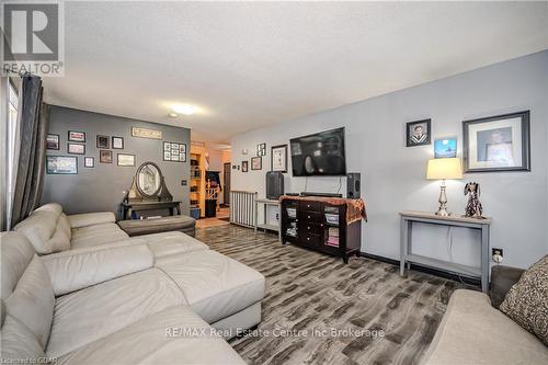 400 Starwood Drive, Guelph (Grange Hill East), ON - Indoor