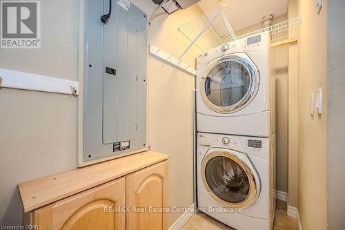 D403 - 71 Bayberry Drive, Guelph (Village), ON - Indoor Photo Showing Laundry Room