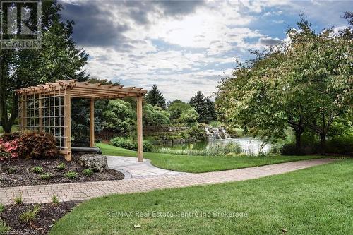 D403 - 71 Bayberry Drive, Guelph (Village), ON - Outdoor