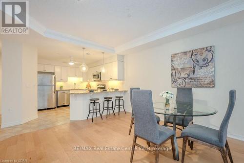 D403 - 71 Bayberry Drive, Guelph (Village), ON - Indoor Photo Showing Dining Room