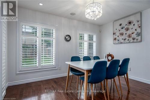 130 Clough Crescent, Guelph (Pine Ridge), ON - Indoor Photo Showing Dining Room