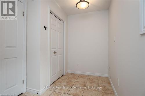 130 Clough Crescent, Guelph (Pine Ridge), ON - Indoor Photo Showing Other Room