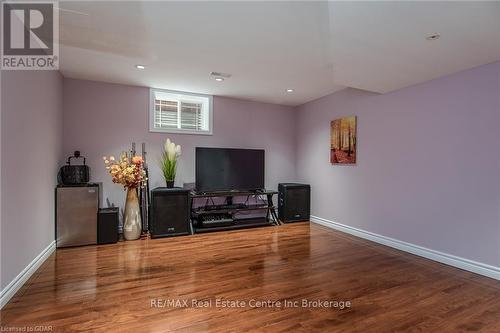 130 Clough Crescent, Guelph (Pine Ridge), ON - Indoor