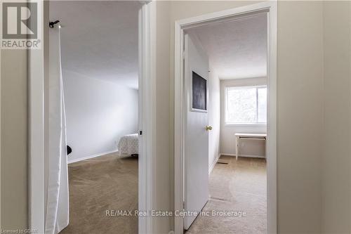 32 Wilsonview Avenue, Guelph (Hanlon Creek), ON - Indoor Photo Showing Other Room