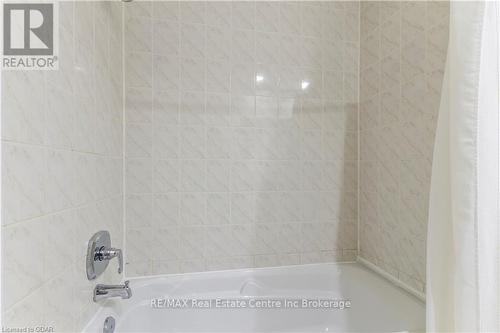 32 Wilsonview Avenue, Guelph (Hanlon Creek), ON - Indoor Photo Showing Bathroom