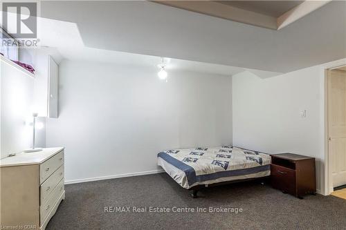 32 Wilsonview Avenue, Guelph (Hanlon Creek), ON - Indoor Photo Showing Bedroom