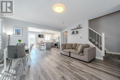 192 Severn Drive, Guelph (Grange Hill East), ON - Indoor Photo Showing Living Room