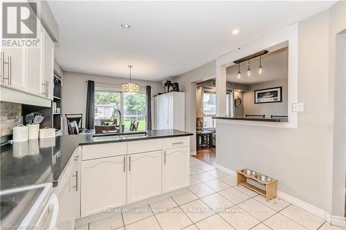 109 Hawkins Drive, Cambridge, ON - Indoor Photo Showing Kitchen