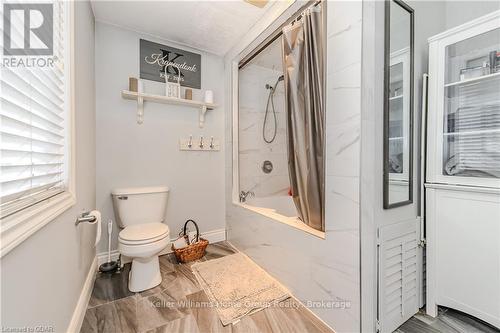 109 Hawkins Drive, Cambridge, ON - Indoor Photo Showing Bathroom