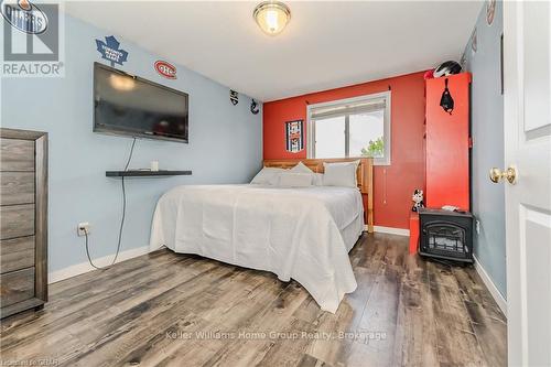 109 Hawkins Drive, Cambridge, ON - Indoor Photo Showing Bedroom