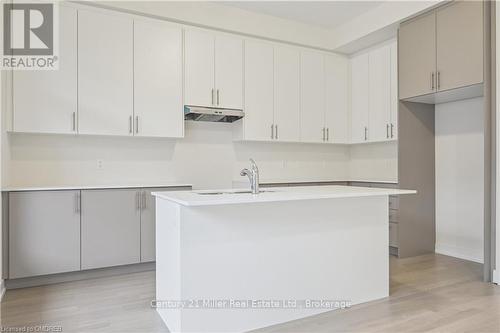 3083 Meadowridge Drive, Oakville (1010 - Jm Joshua Meadows), ON - Indoor Photo Showing Kitchen