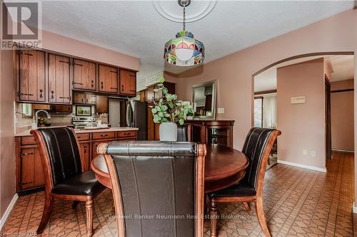 4711 Watson Road S, Puslinch, ON - Indoor Photo Showing Dining Room