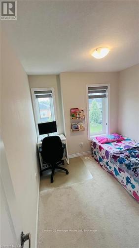 216 Law Drive, Guelph (Grange Hill East), ON - Indoor Photo Showing Bedroom