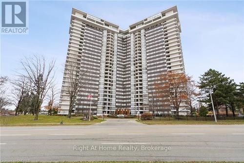 901 - 1333 Bloor Street, Mississauga (Applewood), ON - Outdoor With Facade