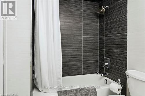 901 - 1333 Bloor Street, Mississauga (Applewood), ON - Indoor Photo Showing Bathroom