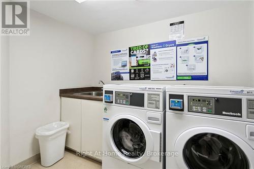 901 - 1333 Bloor Street, Mississauga (Applewood), ON - Indoor Photo Showing Laundry Room