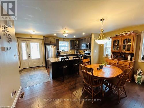 660 Gloria Street, North Huron (Blyth), ON - Indoor Photo Showing Dining Room